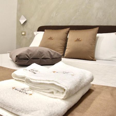 Les 3 Chambres Lecce Exterior photo