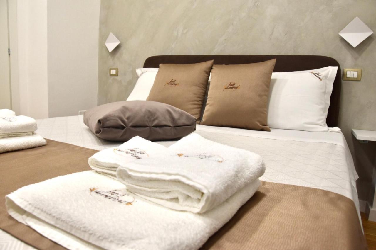 Les 3 Chambres Lecce Exterior photo