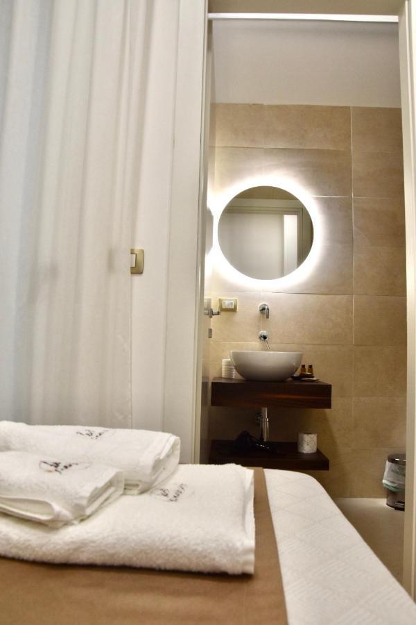 Les 3 Chambres Lecce Exterior photo